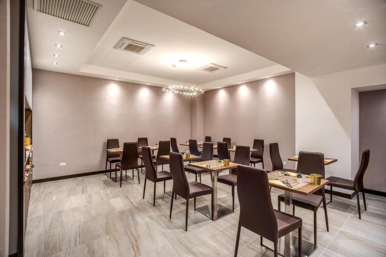 Mz Hotel โรม ภายนอก รูปภาพ