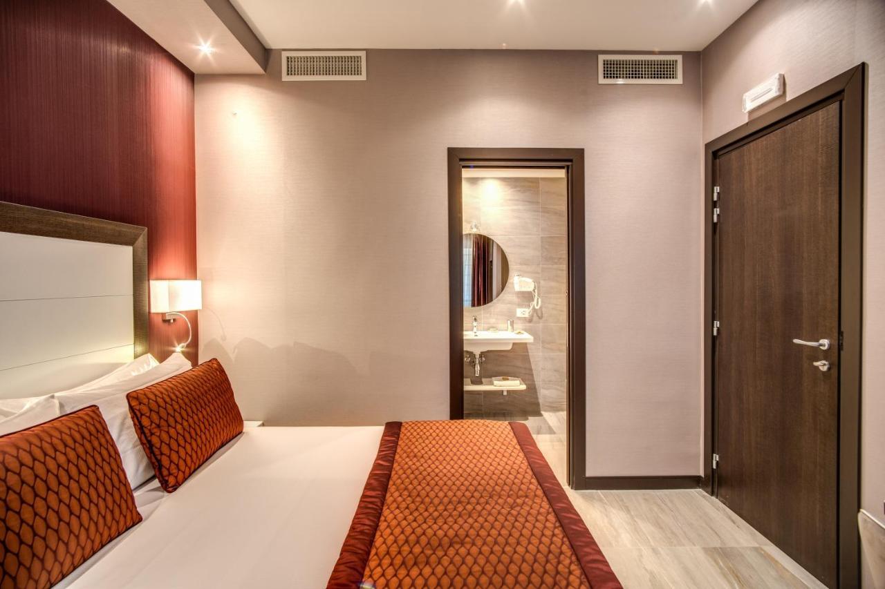 Mz Hotel โรม ภายนอก รูปภาพ
